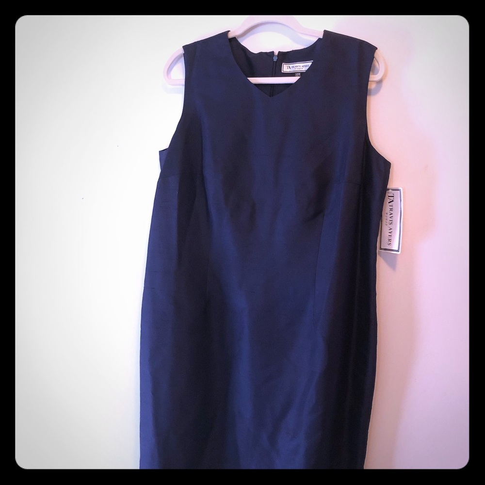 Travis Ayers‎ navy dress